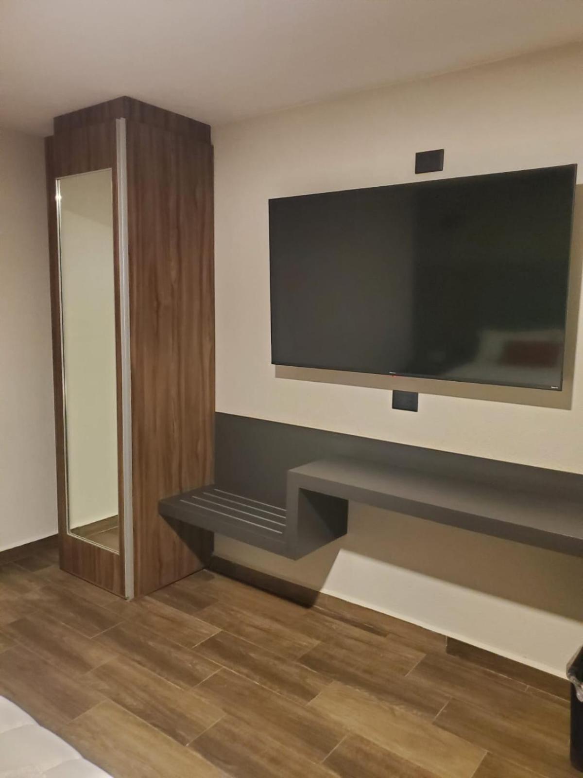 Hotel Granada Puebla Kültér fotó
