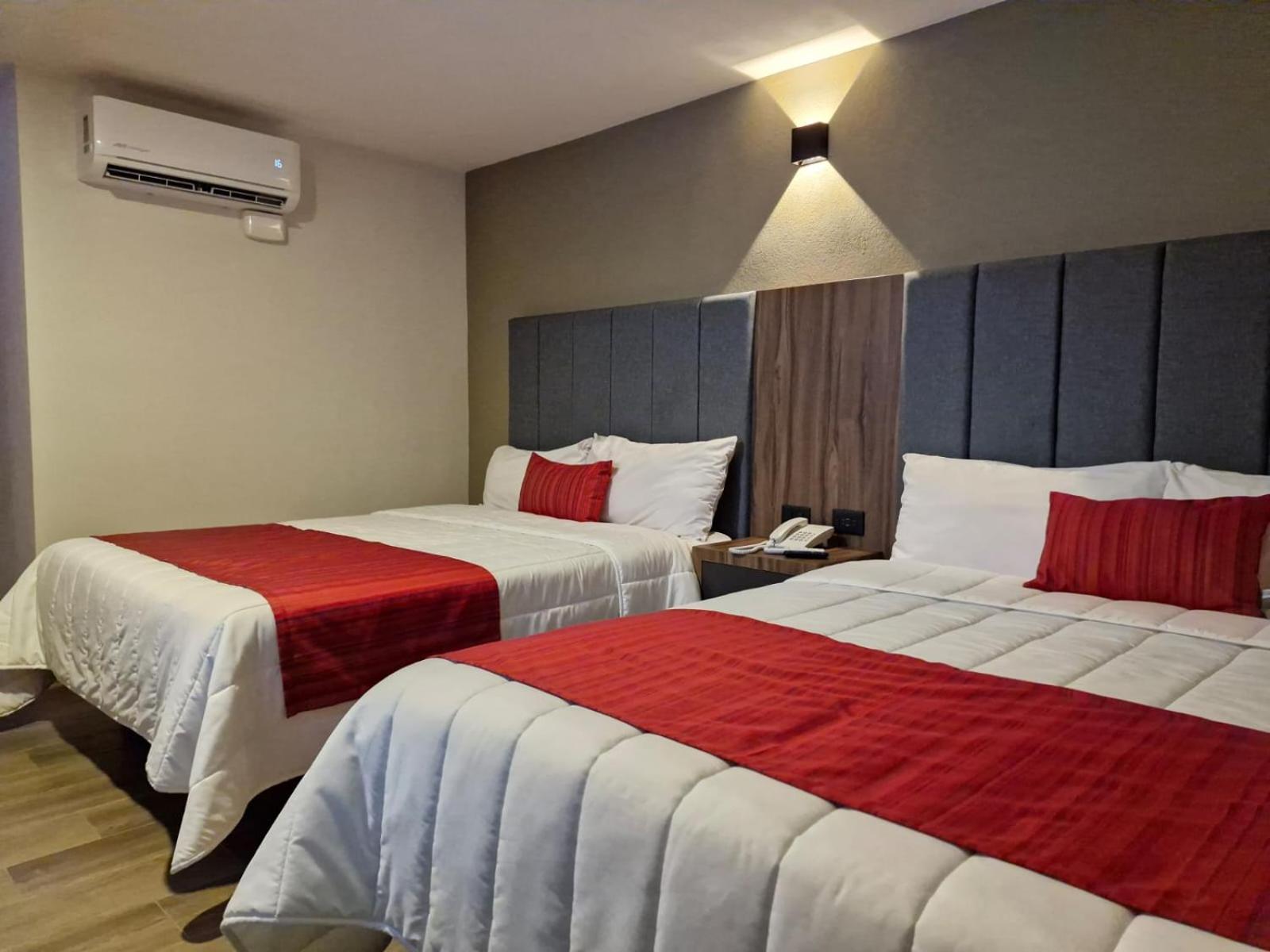 Hotel Granada Puebla Kültér fotó